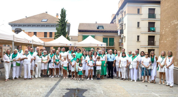 El Ayuntamiento recibe a los oscenses que viven fuera de Huesca 